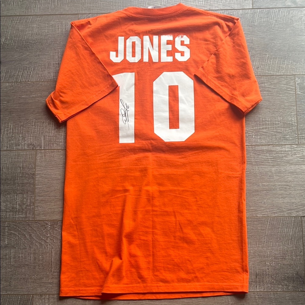 Autographed Adam Jones Baltimore Orioles Tee Shirt